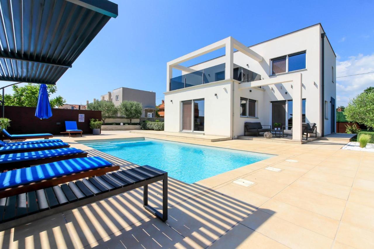 Modern Villa Nerina With Private Pool Near Pula Dış mekan fotoğraf