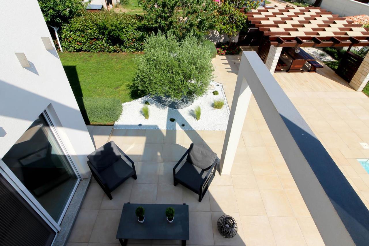 Modern Villa Nerina With Private Pool Near Pula Dış mekan fotoğraf