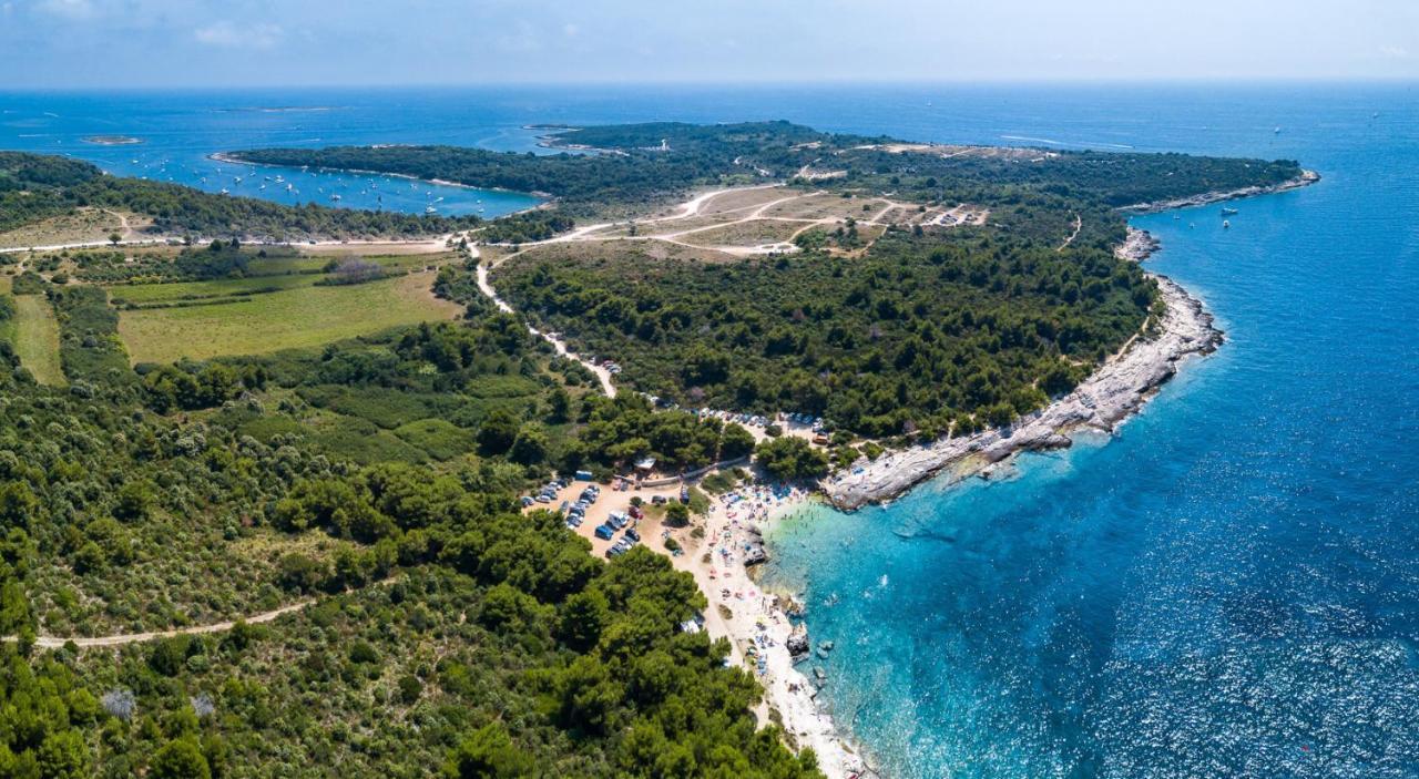 Modern Villa Nerina With Private Pool Near Pula Dış mekan fotoğraf