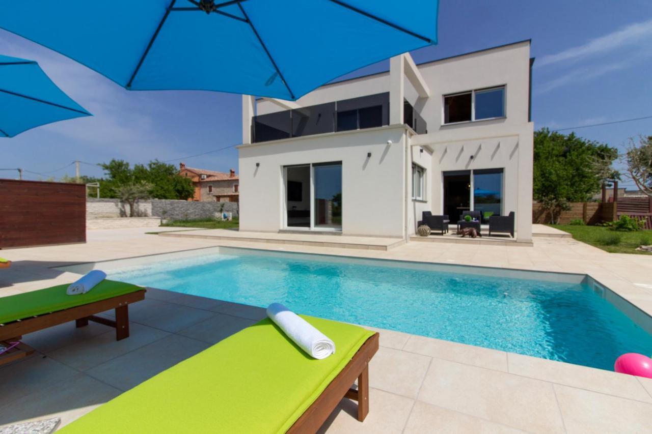 Modern Villa Nerina With Private Pool Near Pula Dış mekan fotoğraf